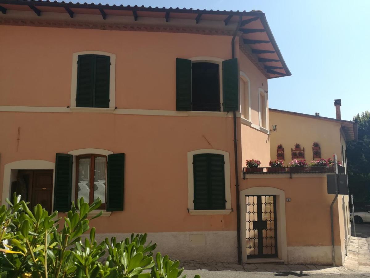 Appartamento La Terrazza Chiusi Esterno foto